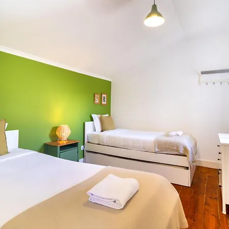 Inglaterra By Hill * Лиссабон