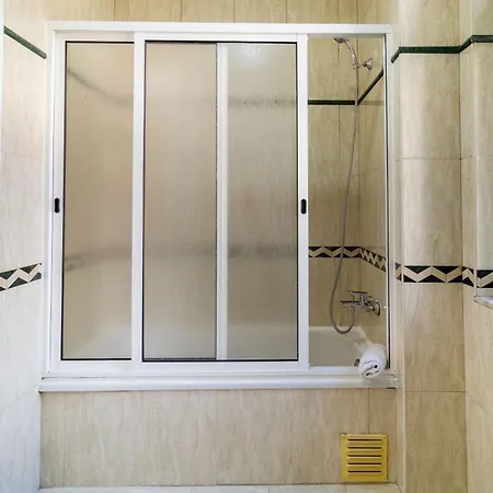 Апартаменты Inglaterra By Hill *