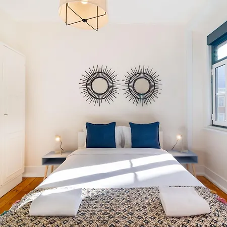 Апартаменты Inglaterra By Hill *