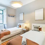 Apartment Inglaterra By Central Hill Apartments *